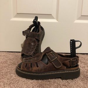 Vintage chunky sandals